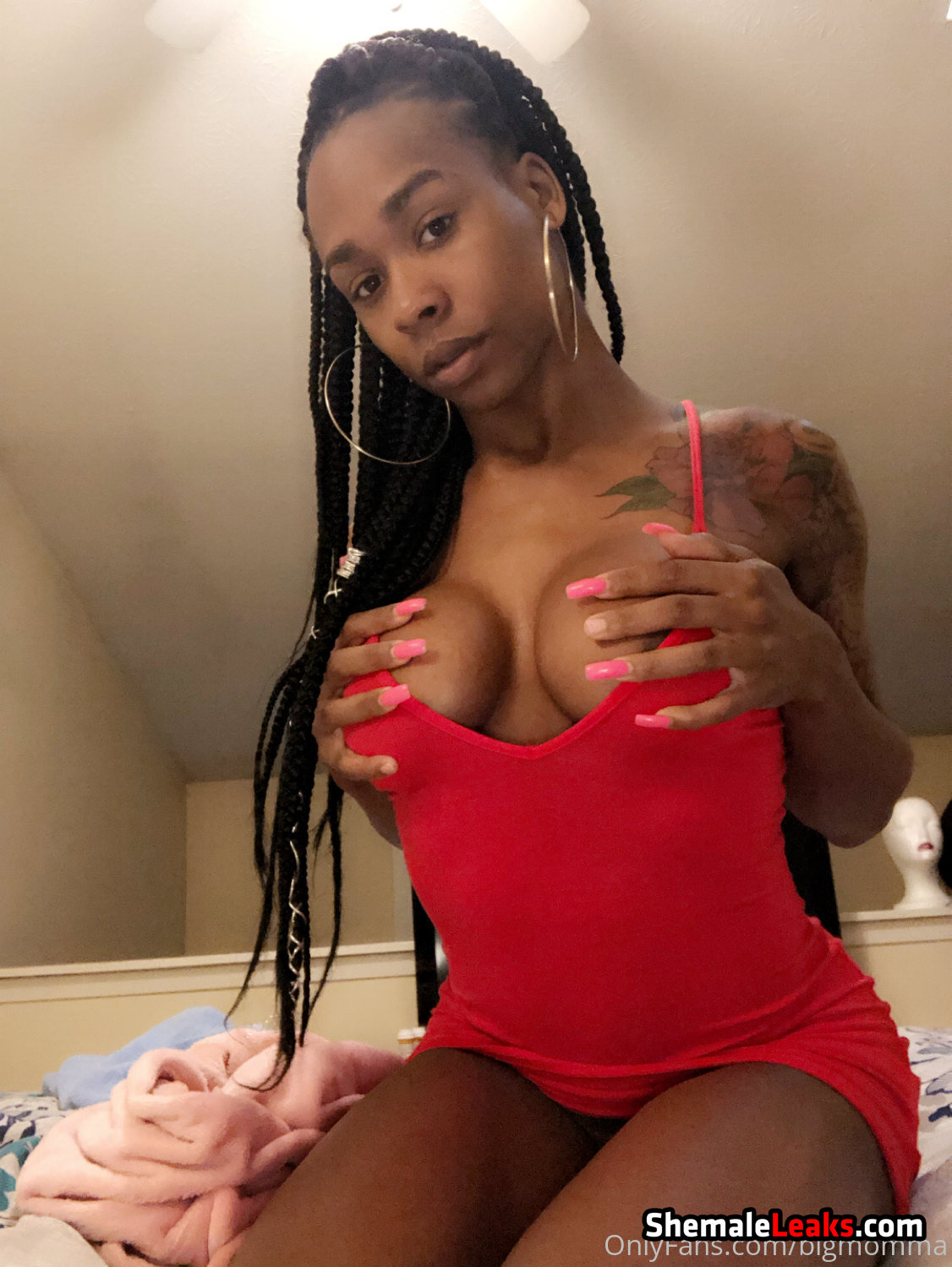 TS Jayonna – bigmomma Leaks (13 Photos and 5 Videos)
