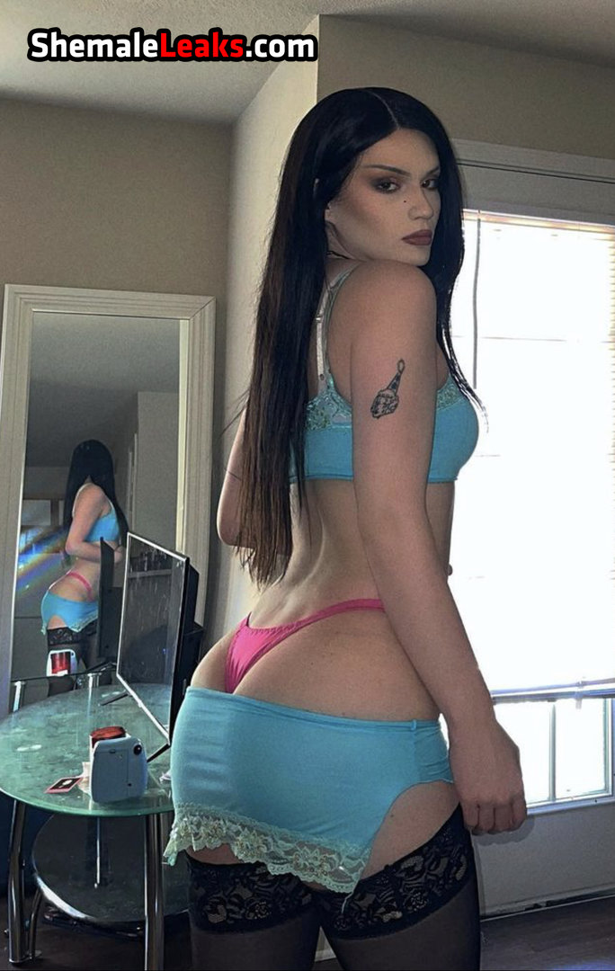 Triggdivine – trannystoner OnlyFans Leaks (90 Photos and 4 Videos)