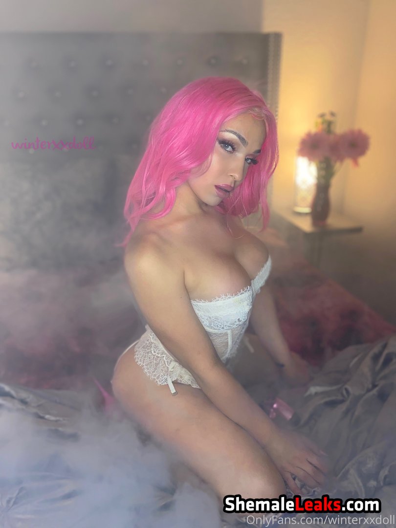 WinterxxDoll – TS WINTER Onlyfans Leaks (60 Photos and 2 Videos)