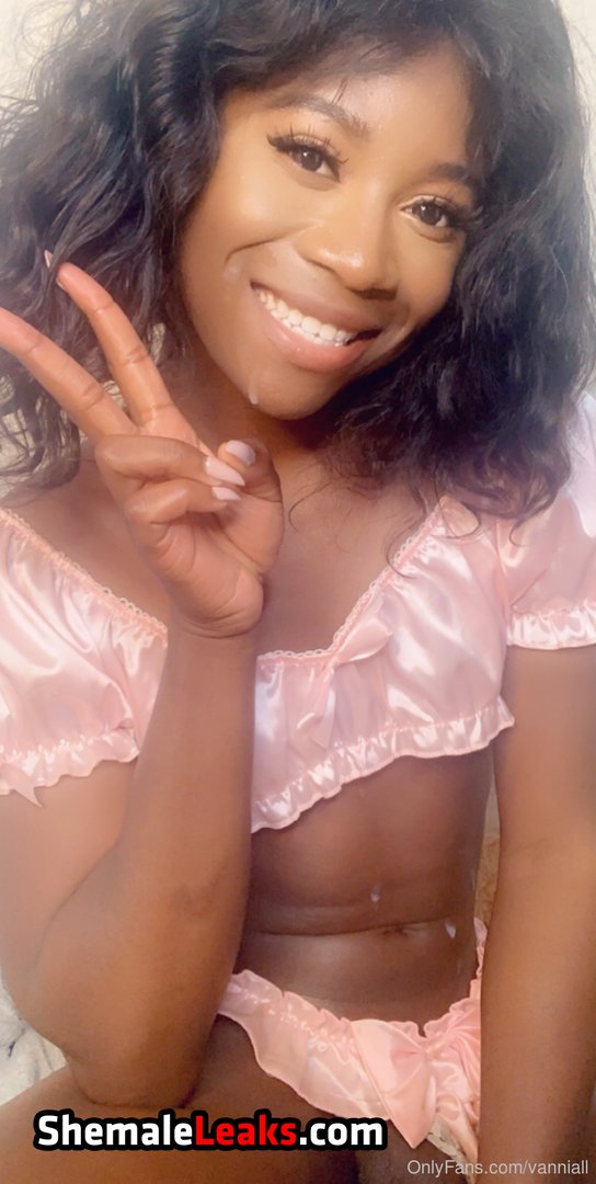 Vanniall_nude_leaks_shemeleleaks.com_008.jpg
