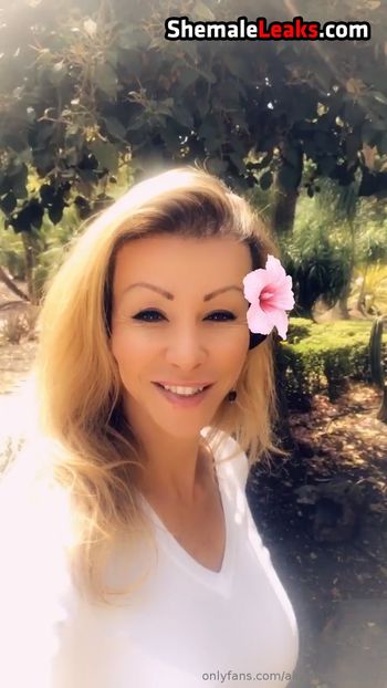 alexandrasworl2 Leaked Nude OnlyFans (Photo 274)