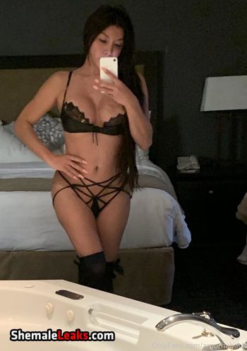 Amor Habach Leaked Nude OnlyFans (Photo 98)
