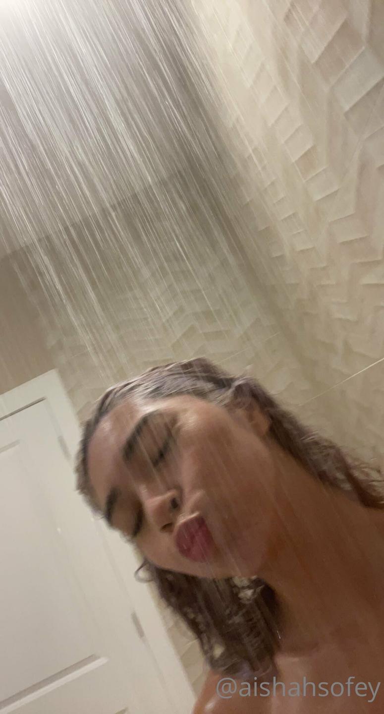 Aishah Sofey (aishahsofey) Nude OnlyFans Leaks (6 Photos)