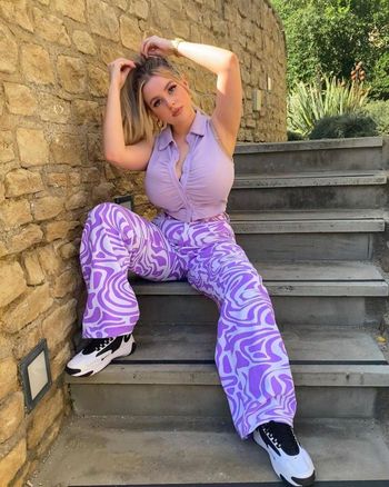 Busty Amber Uk