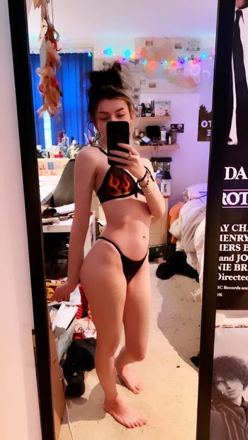 Danierruu Leaked Nude OnlyFans (Photo 15)