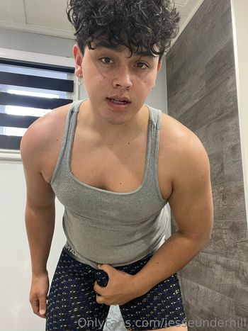 jesseunderhill Leaked Nude OnlyFans (Photo 7)
