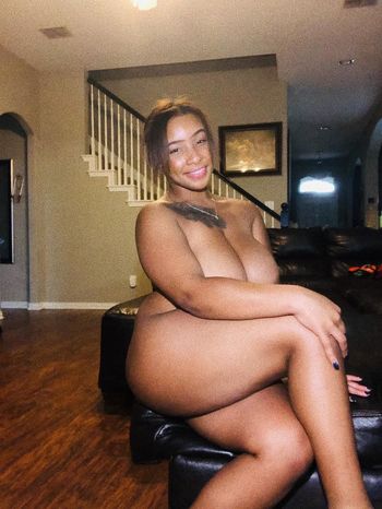 raynellemariah Leaked Nude OnlyFans (Photo 5)