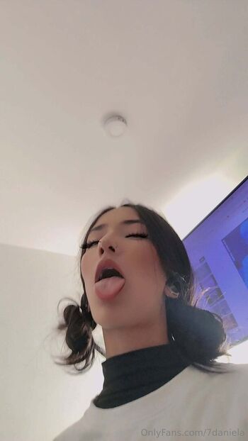 22daniela