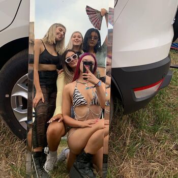 2bratty Leaked Nude OnlyFans (Photo 20)