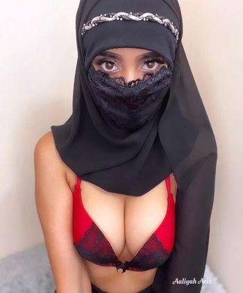 Aaliyah Aziz Leaked Nude OnlyFans (Photo 21)