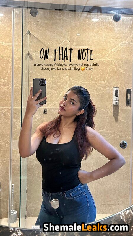 Aashiyayaya Nude OnlyFans (Photo 3)