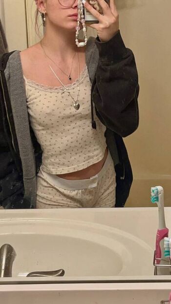Abbi Bunny Leaked Nude OnlyFans (Photo 3)