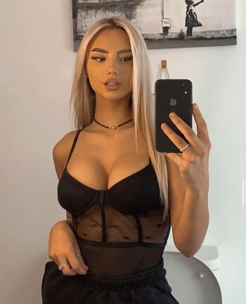 Abbie Hall Leaked Nude OnlyFans (Photo 63)