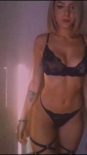 Abril Melnyk Leaked Nude OnlyFans (Photo 9)