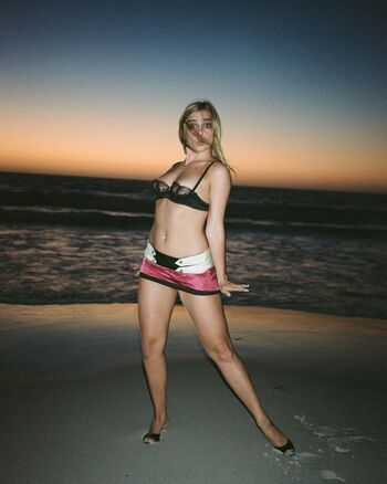 Addison Rae Leaked Nude OnlyFans (Photo 662)
