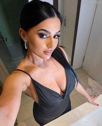 Adelina Hyseni