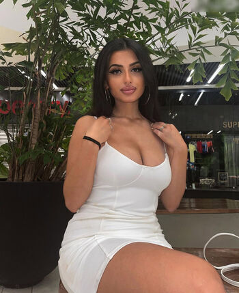 Adelina Hyseni
