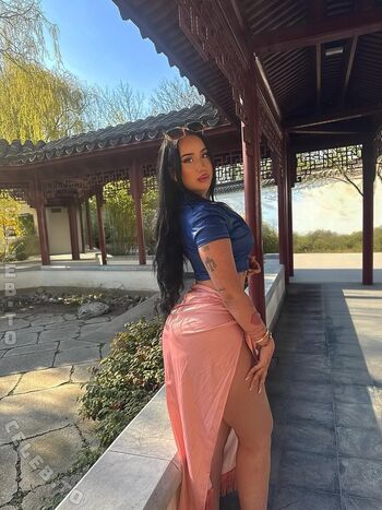 aischa.naili Leaked Nude OnlyFans (Photo 2)