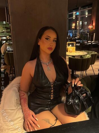 aischa.naili Leaked Nude OnlyFans (Photo 6)
