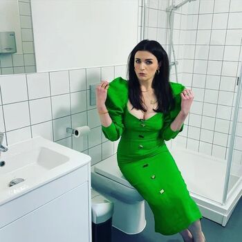 Aisling Bea Leaked Nude OnlyFans (Photo 43)