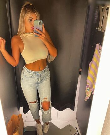Ajla Dautovic Leaked Nude OnlyFans (Photo 4)