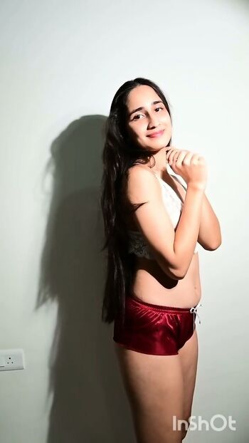 akanksharuskin Leaked Nude OnlyFans (Photo 1)