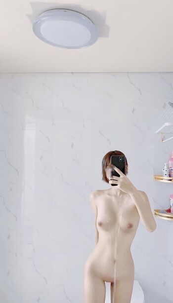 Akari_Cos