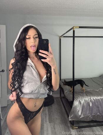 Alaia Leaked Nude OnlyFans (Photo 2)