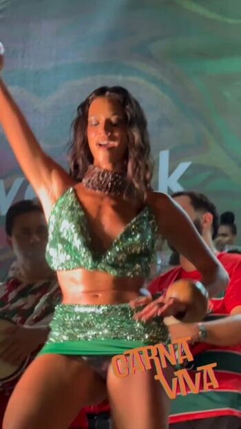 Alane Dias