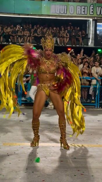 Alane Dias