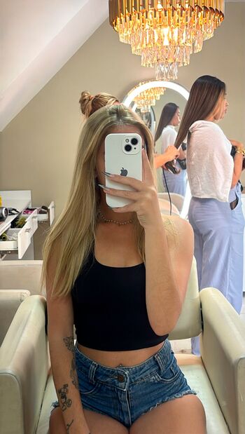 Albinati Leaked Nude OnlyFans (Photo 12)