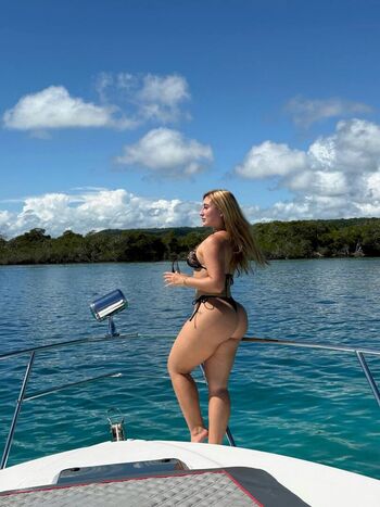 Alejandra Pontes