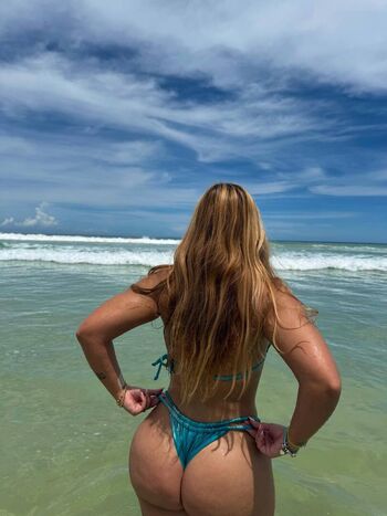 Alejandra Pontes