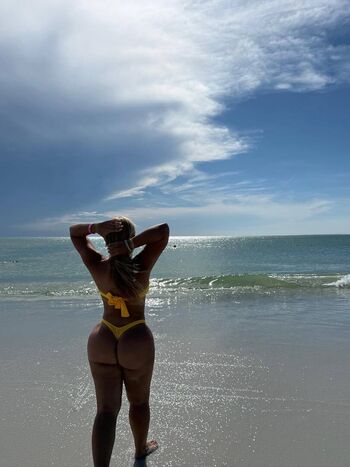 Alejandra Pontes