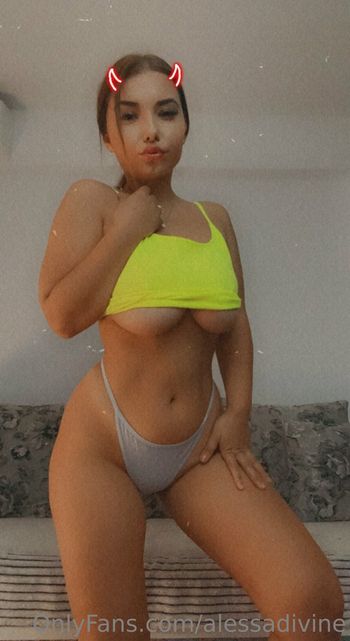 alessadivine Leaked Nude OnlyFans (Photo 21)
