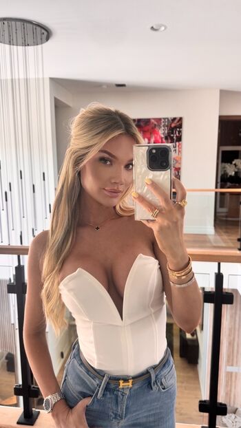 Alexa Collins