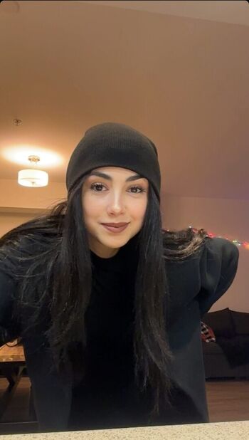 Alexa Mansour