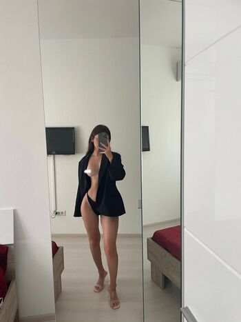 alexandra21 Leaked Nude OnlyFans (Photo 5)
