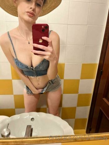 alexaway Leaked Nude OnlyFans (Photo 12)