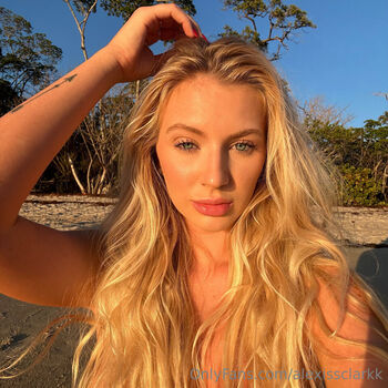 Alexis Clark Leaked Nude OnlyFans (Photo 9)