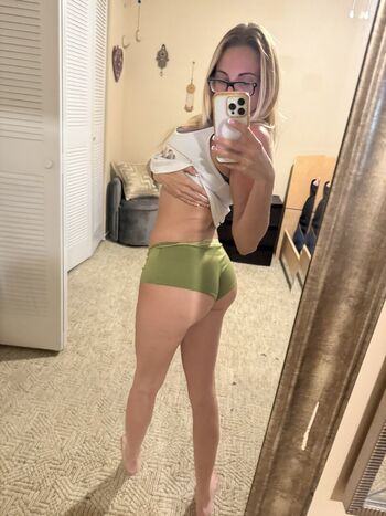 Alexis Rae
