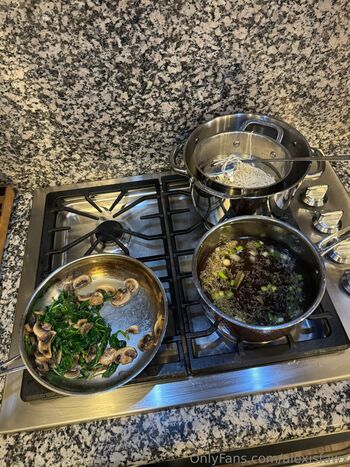 alexisfawx Leaked Nude OnlyFans (Photo 23)