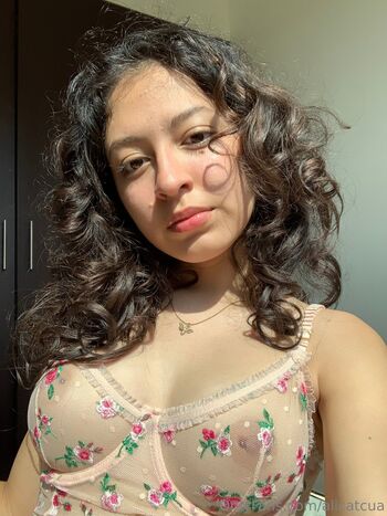 Alicatcua Leaked Nude OnlyFans (Photo 29)
