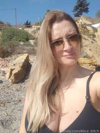Alice Bitch Leaked Nude OnlyFans (Photo 25)