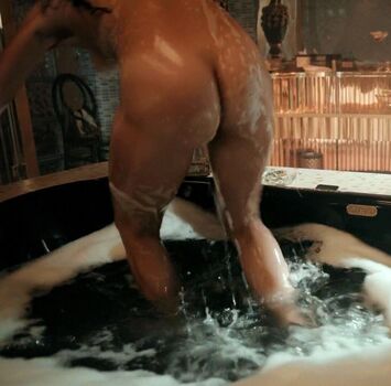 Alice Braga Leaked Nude OnlyFans (Photo 18)