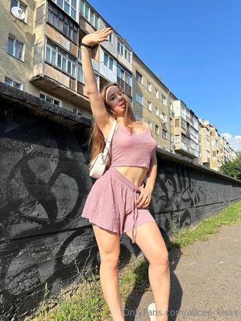 alicee_kisss