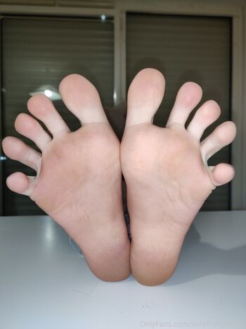alicefrenchfeet