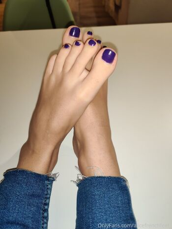 alicefrenchfeet Leaked Nude OnlyFans (Photo 124)