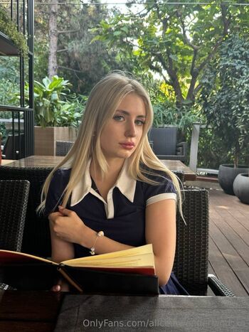 aliceinwonderland_xo Leaked Nude OnlyFans (Photo 151)