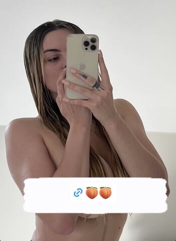 Alicety Alicety Leaked Nude OnlyFans (Photo 1)